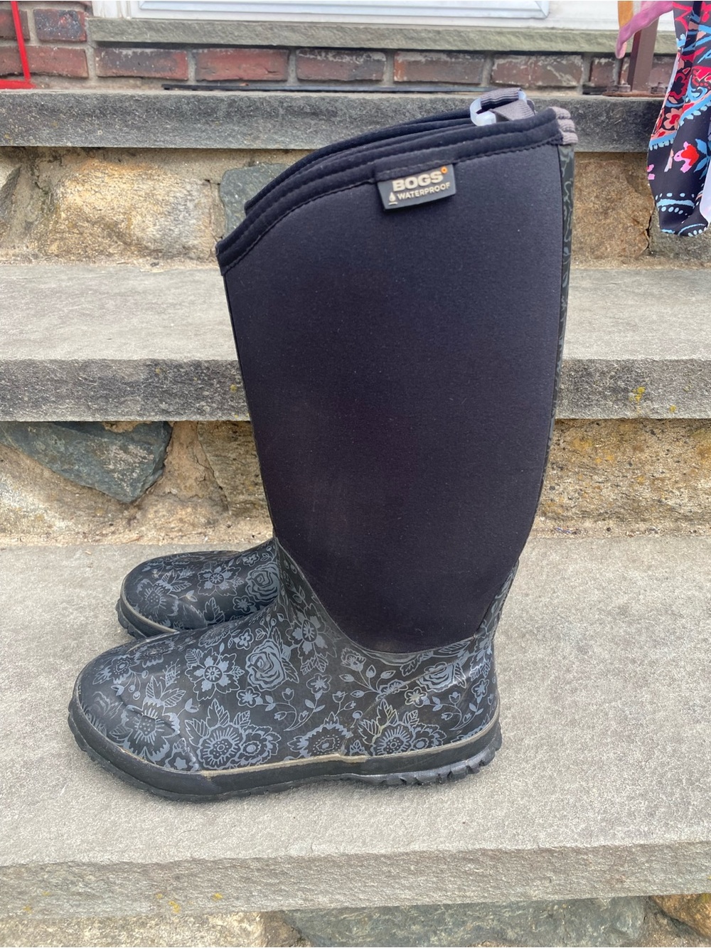 Bogs Winter Floral Women's Boots size 7